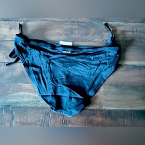 Olaian Women Swim Bottoms Size Large Black NWT